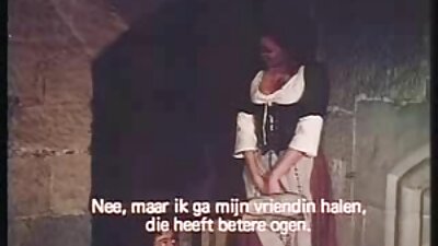 Sex în grup după pizde cu floci mari o petrecere la institut.