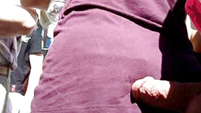Ma joc cu pasarica mea virgina porno cu pizde mari in pat.