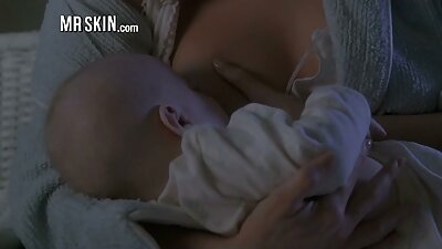 Blonda s-a spălat pe față sex cu babe grase cu spermă în loc de apă!.