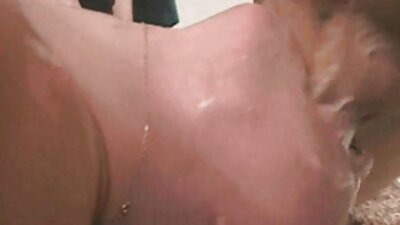 Fata de 18 ani ma femei cu floci care se fut face sa sar peste sala.
